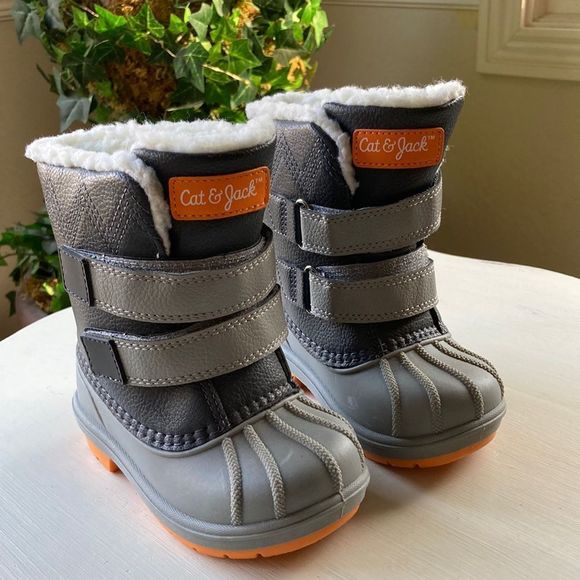 Cat & Jack Other - Cat & Jack Waterproof Snow Winter Boots Size 6 New